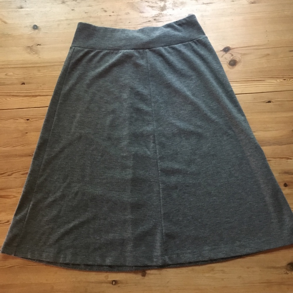 Land’s End grey skirt